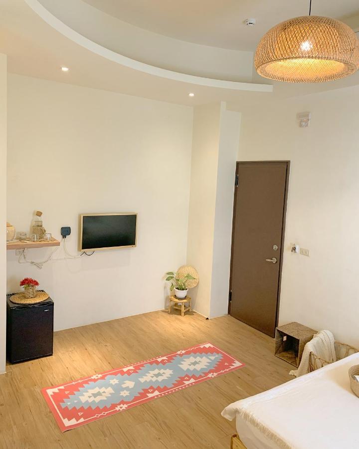 W24墾丁民宿墾丁大街一館bnb Extérieur photo