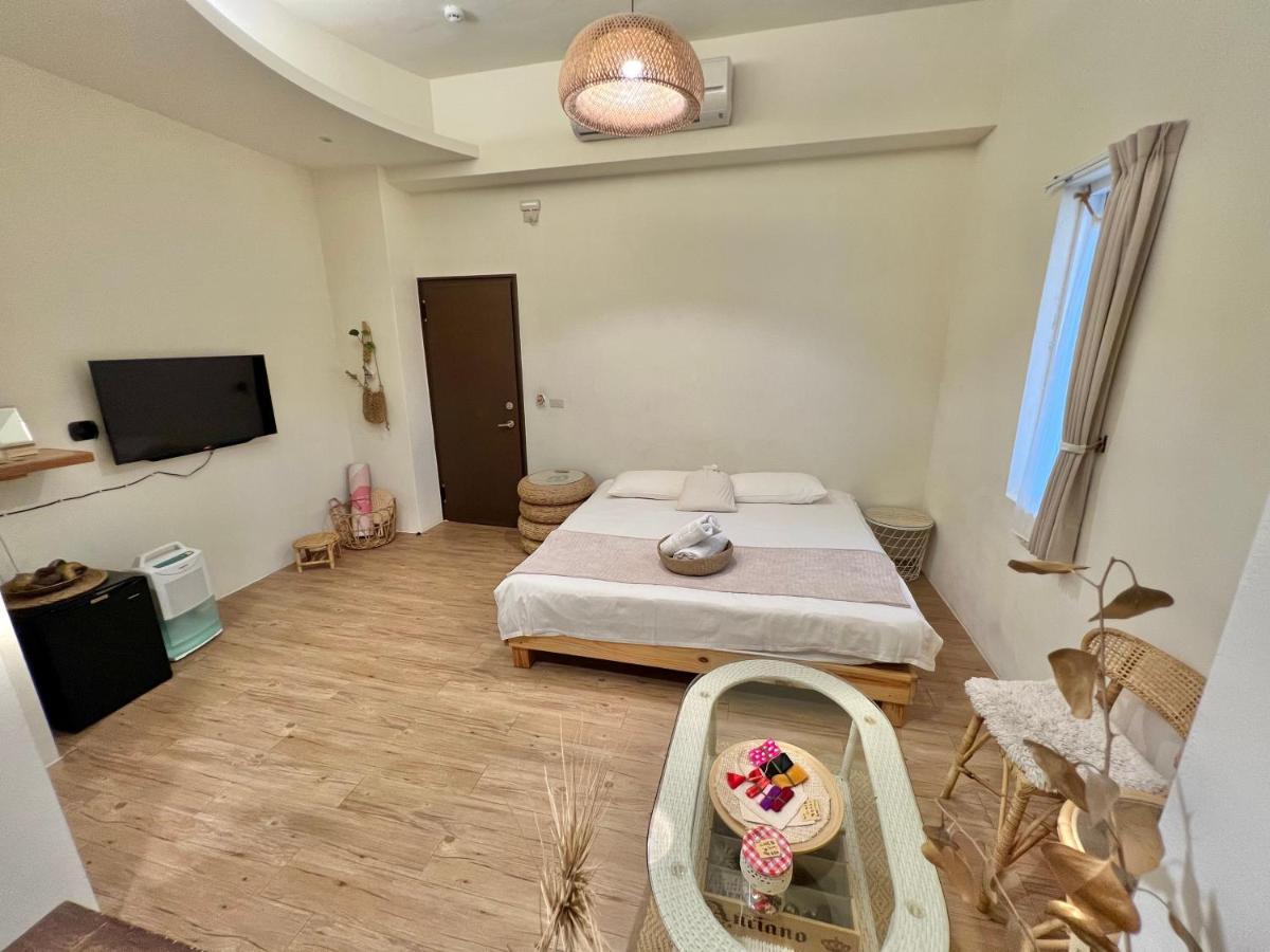 W24墾丁民宿墾丁大街一館bnb Extérieur photo